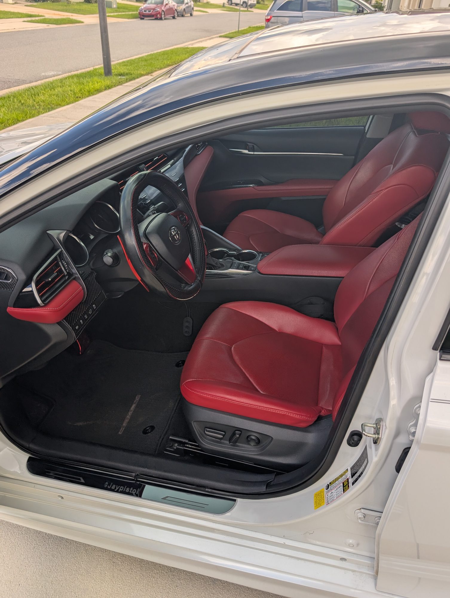 2020 Toyota Camry XSE photo 2
