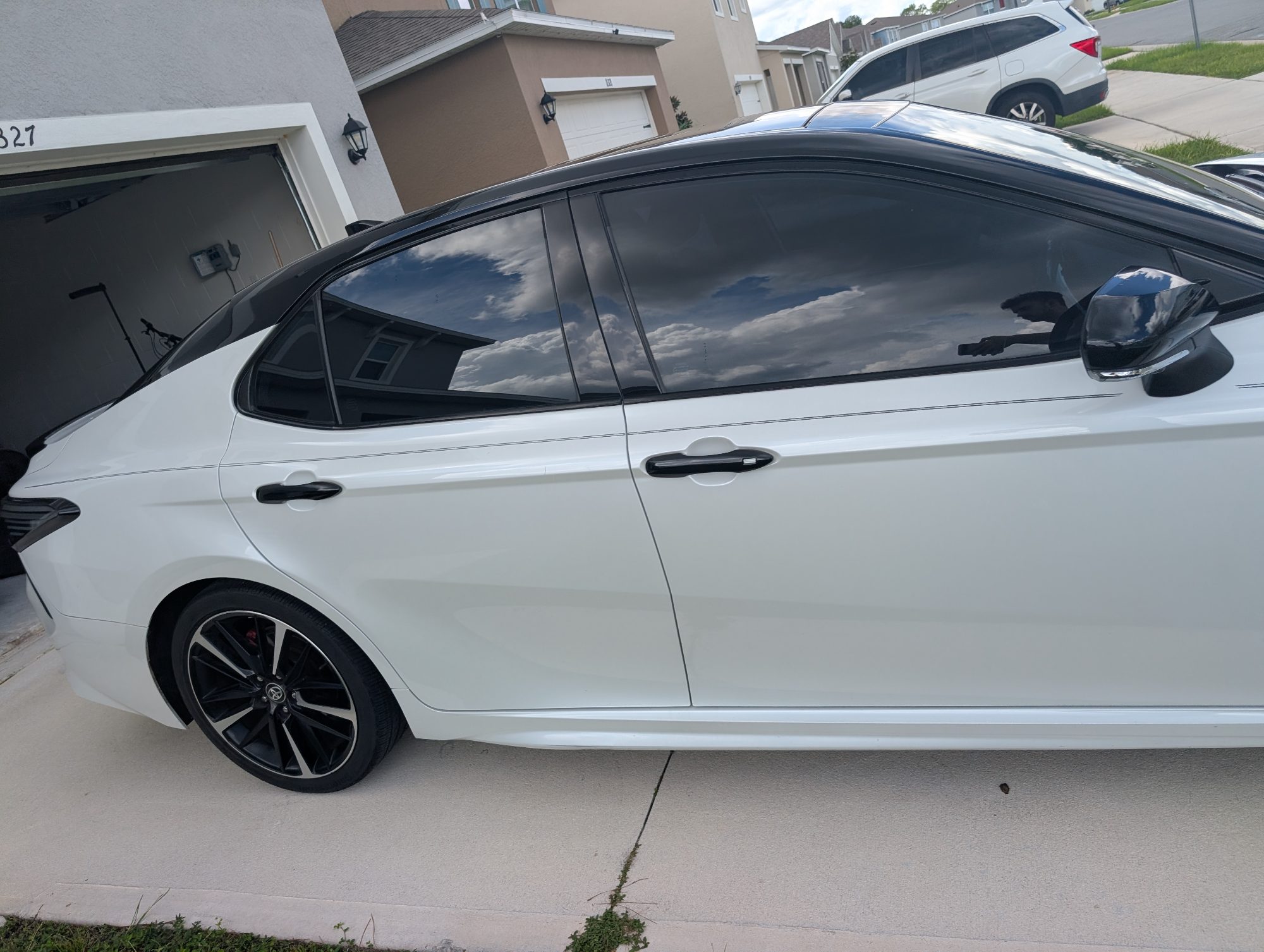 2020 Toyota Camry XSE photo 5