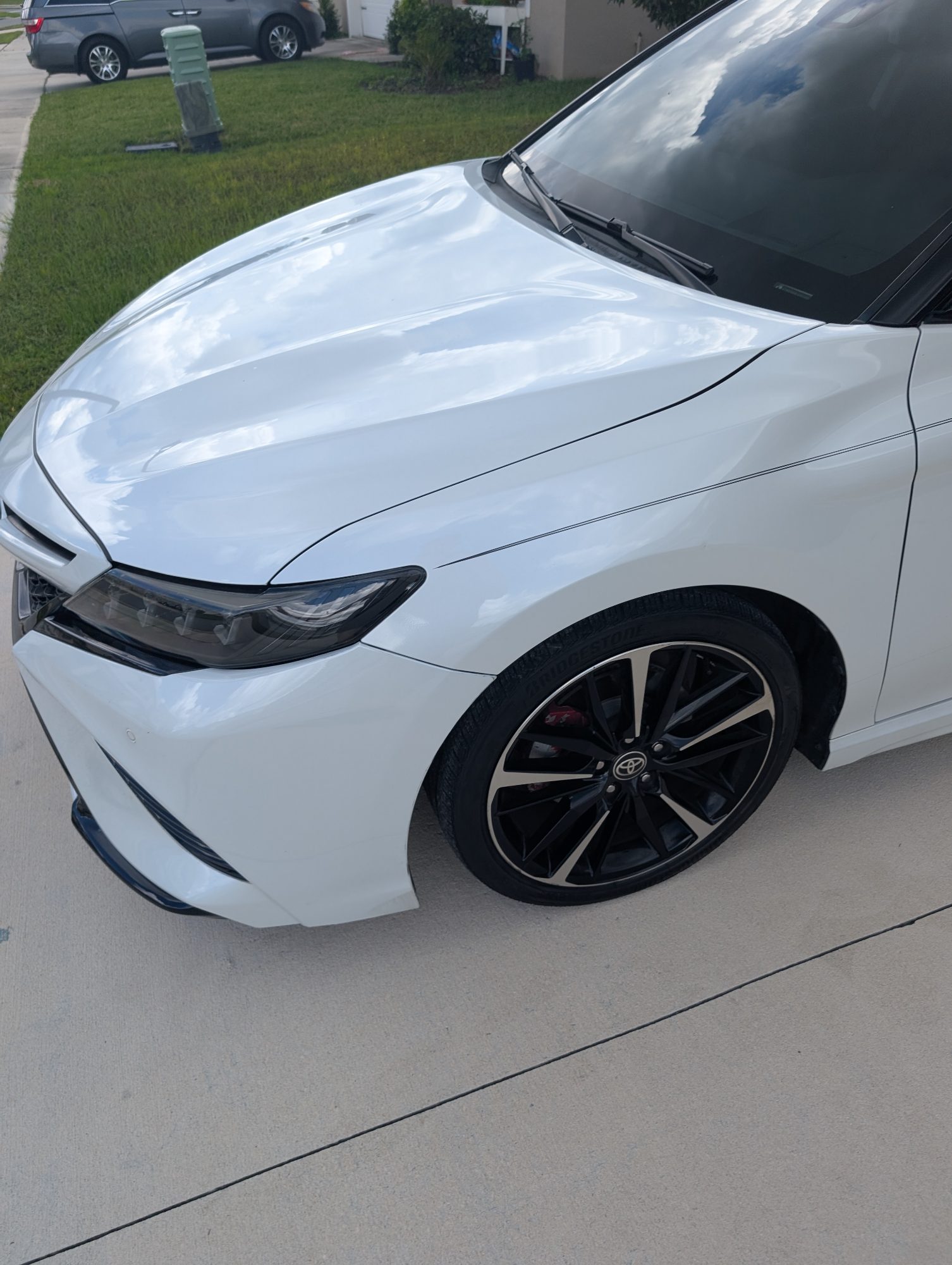2020 Toyota Camry XSE photo 4